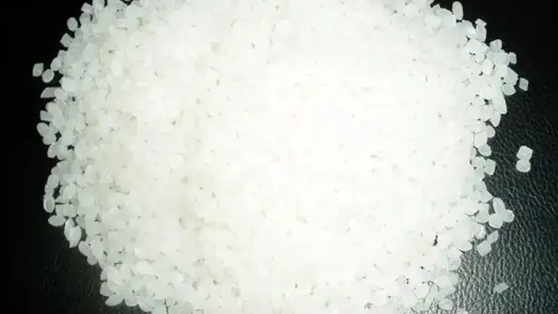 செயற்கை ரப்பரின் முக்கிய மூலப்பொருள்