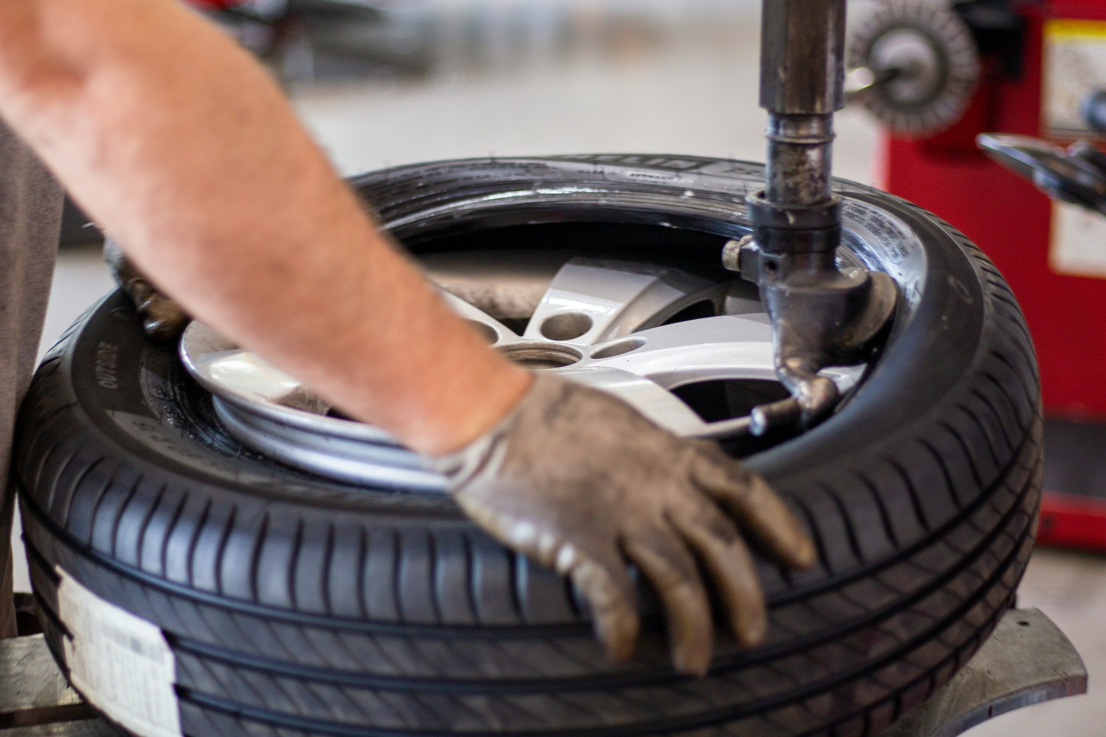 கார்பன் பிளாக்: முக்கிய பண்புகள் மற்றும் பல தொழில் பயன்பாடுகள் பகுப்பாய்வு