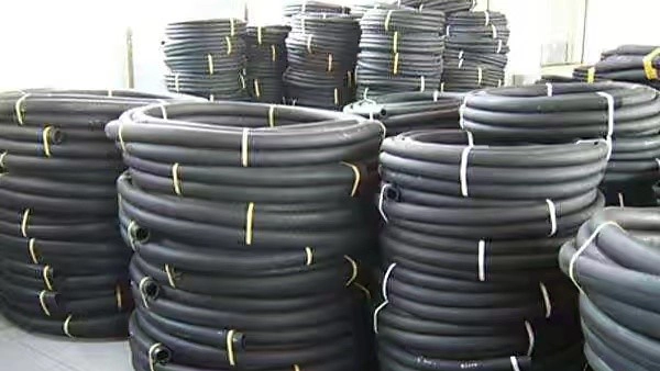 ரப்பர் குழாய்